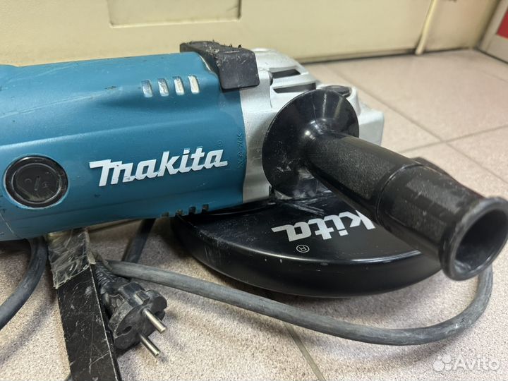 Ушм Makita GA9020S 2023г