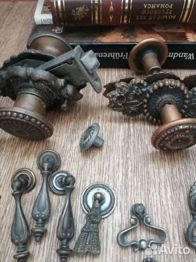 Мебельная фурнитура СССР. Ручки мебельные. Дверные
