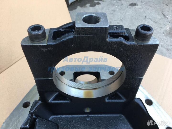 Корпус редуктора Ивеко Траккер 42118514