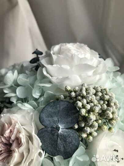 Композиция из стабилизированных цветов