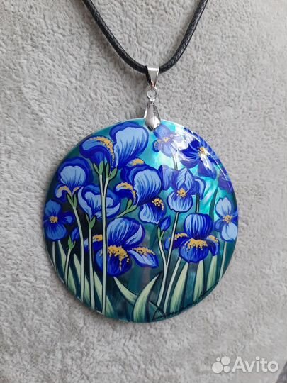 Кулон и серьги 