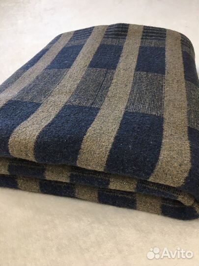 Одеяло полушерстяное