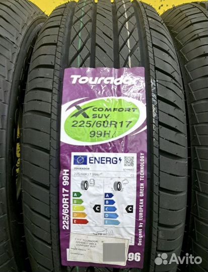 Kumho Ecsta HS52 225/60 R17 99V