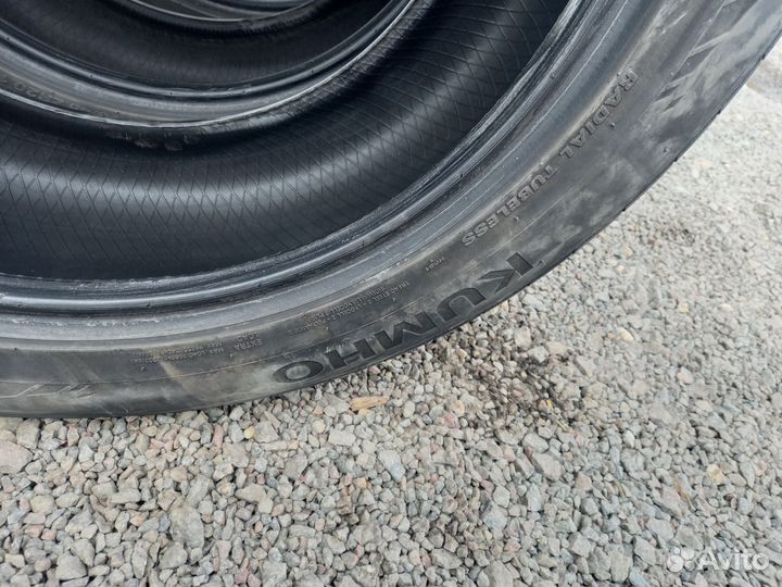 Kumho 732 Touring Plus 275/45 R20