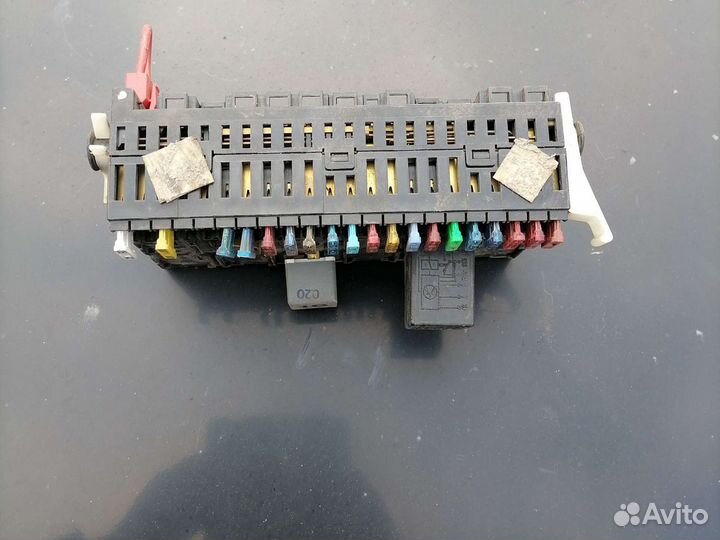 Блок предохранителей фольксваген пассат б3 б4