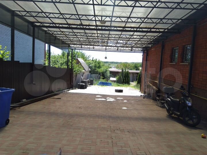 Коттедж 243 м² на участке 15 сот.