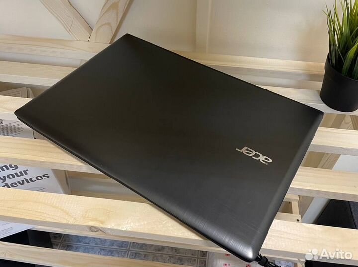 Большой Acer 17.3 i7-6500U/Gt940mx/8Gb/SSD 512Gb