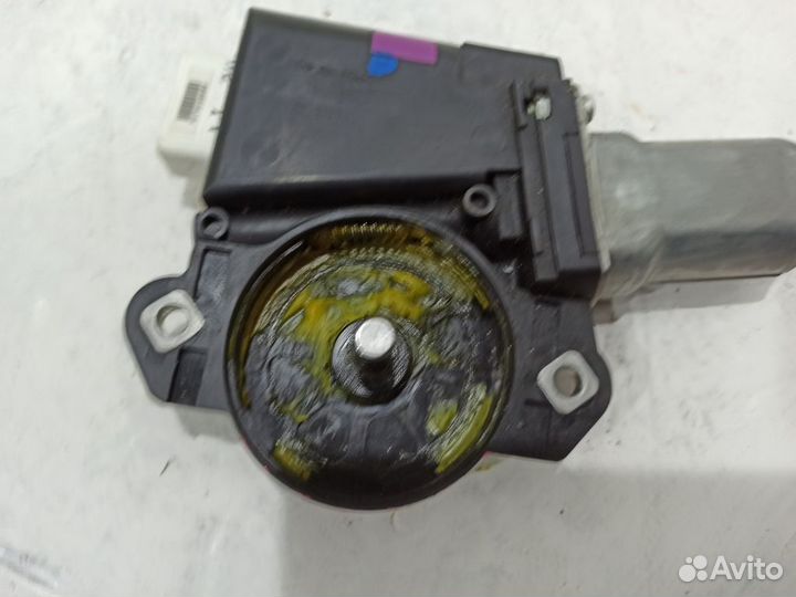 Моторчик люка 6326060120 Лексус