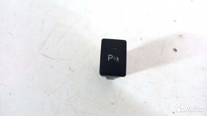 Кнопка включения парктроника Toyota Camry v50