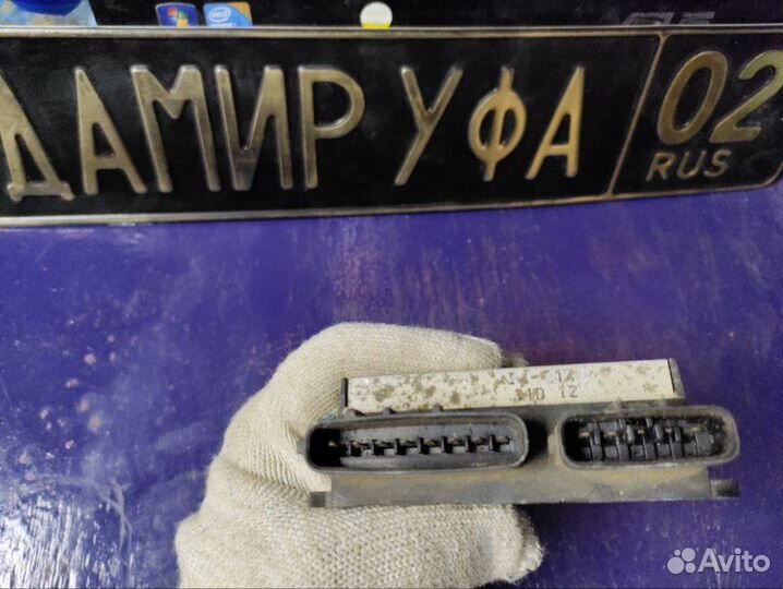 Блок управления форсунками Toyota Allion AZT220