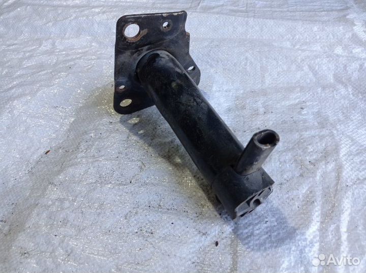 Кронштейн усилителя бампера передний Audi A4 B7