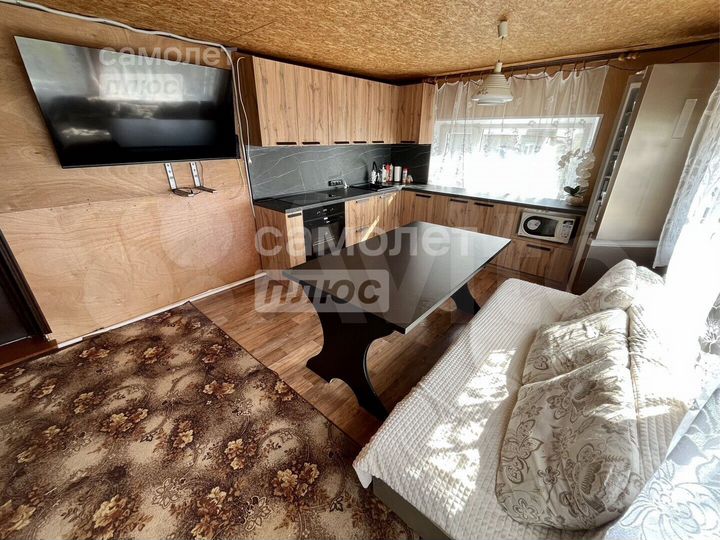 Дом 97,7 м² на участке 6 сот.