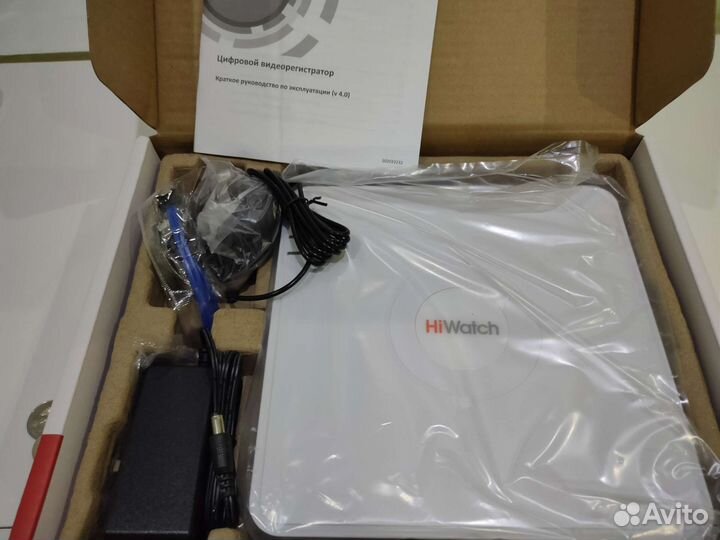 Регистратор HiWatch DS-H204QA(B)