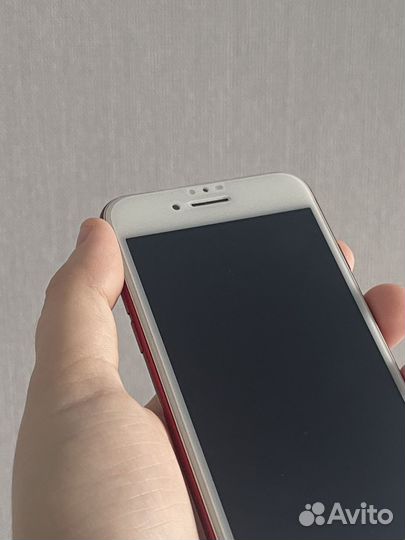 Телефон iPhone 7 256gb red