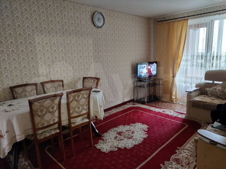 4-к. квартира, 100 м², 2/5 эт.