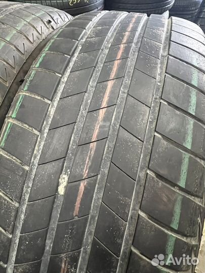 Bridgestone Turanza T005 225/55 R19