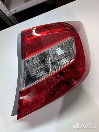 Фонарь задний правый Honda Civic 4D 2013