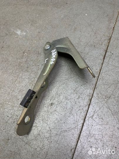 Петля капота Chevrolet Lanos седан 1.5 A15SMS 2006