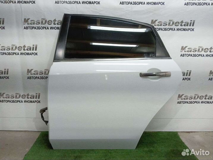Задняя левая дверь Nissan Almera G15