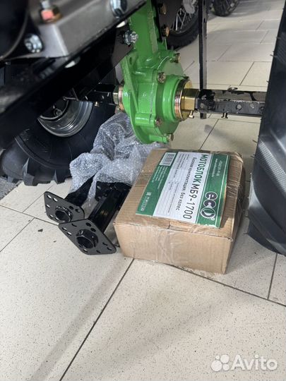 Мотоблок(17 л.с., колеса 