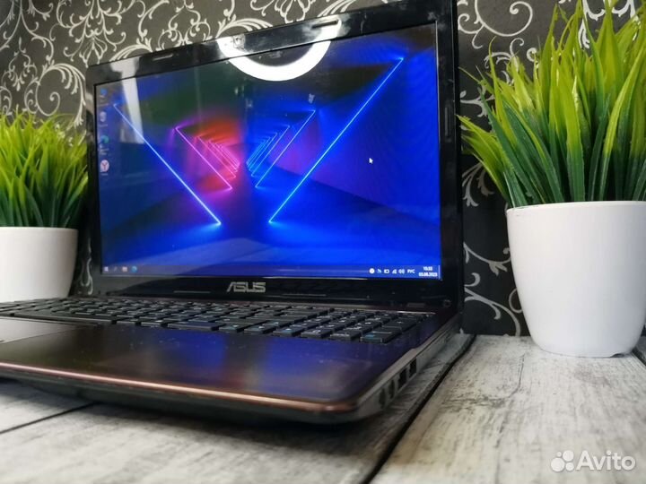 Asus/Intel Core i3/4gb/500gb/Nvidia 520mx