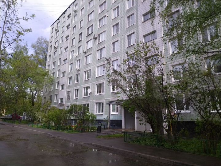 Доля в 3-к. квартире, 58,8 м², 4/9 эт.