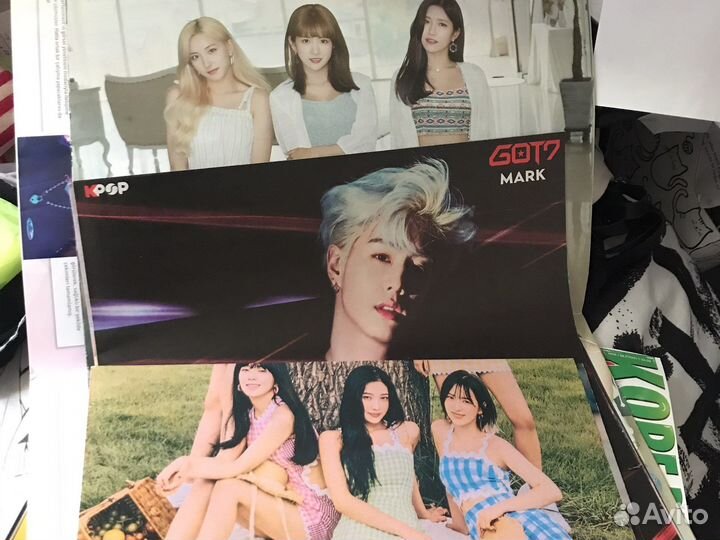 K-pop постеры в асс