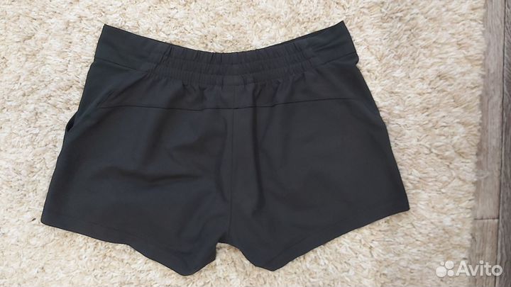 Шорты спортивные женские adidas (S)