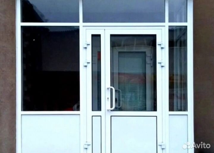 Входная дверь группа пластиковая