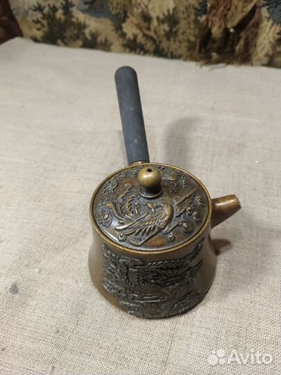 Чайник с ручкой бронза щракон