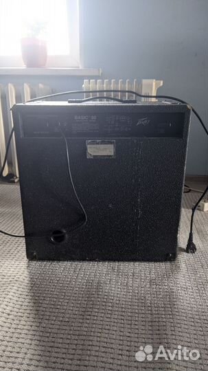 Басовый комбоусилитель peavey basic60
