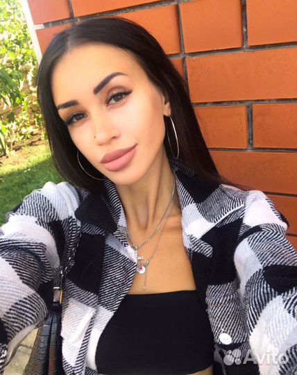 Администратор, флорист, логист, секретарь