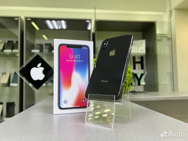 iPhone X, 64 ГБ