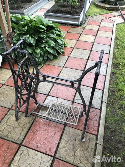 Станина чугунная из под швейной машинки