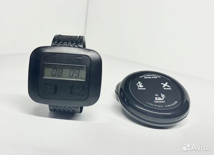 Часы пейджер официанта и кнопка вызова официанта