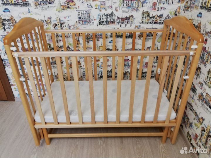 Детская кроватка с маятником (матрас Аскона)