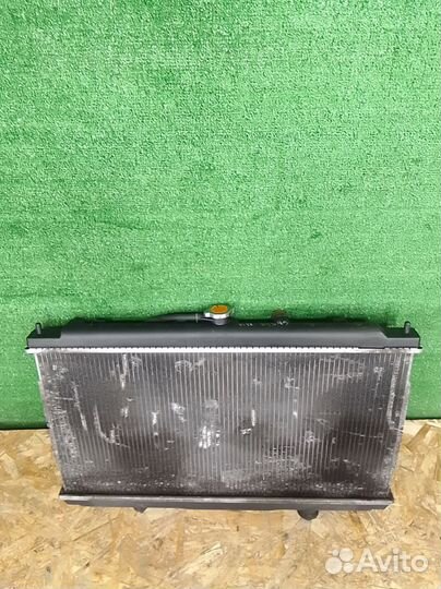Радиатор охлаждения двигателя Nissan Primera P12