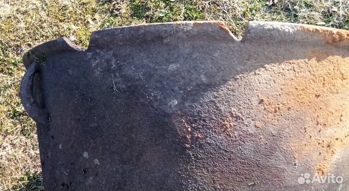 Казан чугунный 120 л старого литья (до 1945)