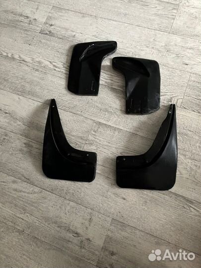 Брызговики на opel астра j