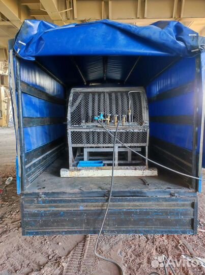 Газорезчик металлолома