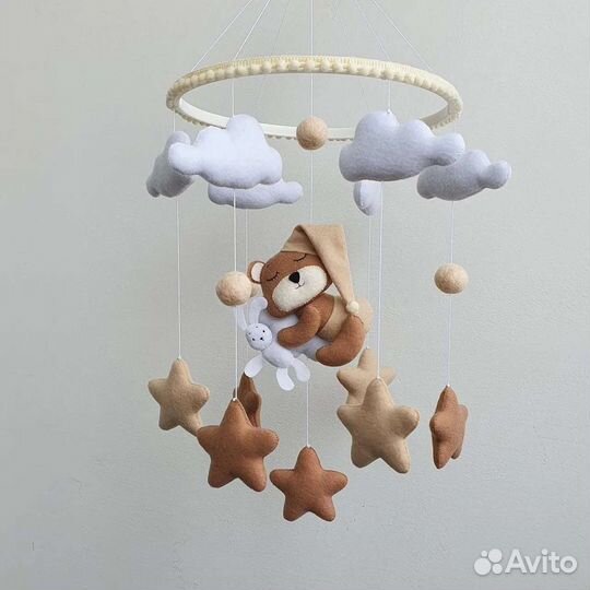 Мобиль из фетра
