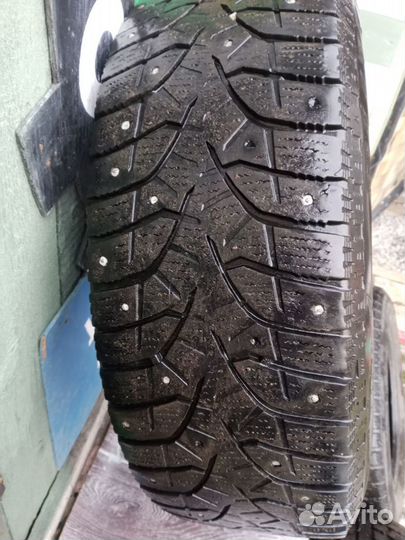 Bridgestone Blizzak Spike-02 195/65 R15 28L