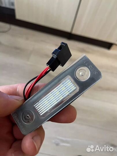 Подсветка номера на Skoda Octavia A5 Roomster 5J