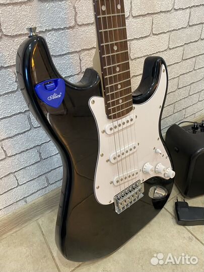 Электро гитара с комбиком