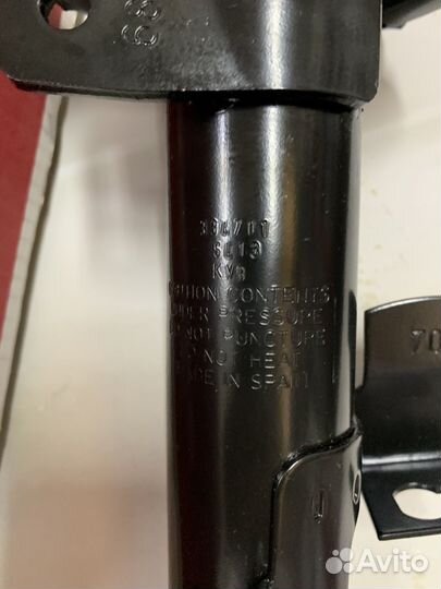 Стойка передняя левая Mazda 3 KYB 334701