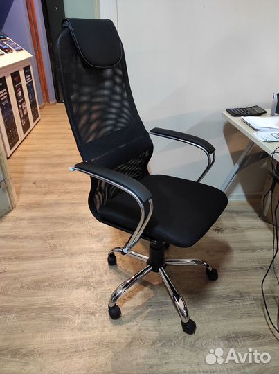 Компьютерное кресло 