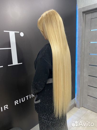 Модель на наращивание волос