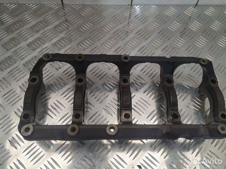 Постель коленвала MN187746 Mitsubishi Galant 9