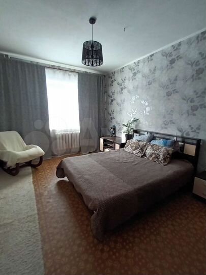 4-к. квартира, 92 м², 8/9 эт.