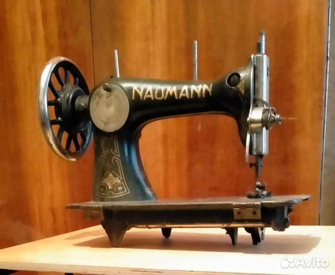 Швейная машина naumann